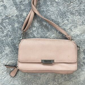 Kenneth Cole Reaction Blush Beige Crossbody Bag Wallet Strap Vegan Leather Gigi